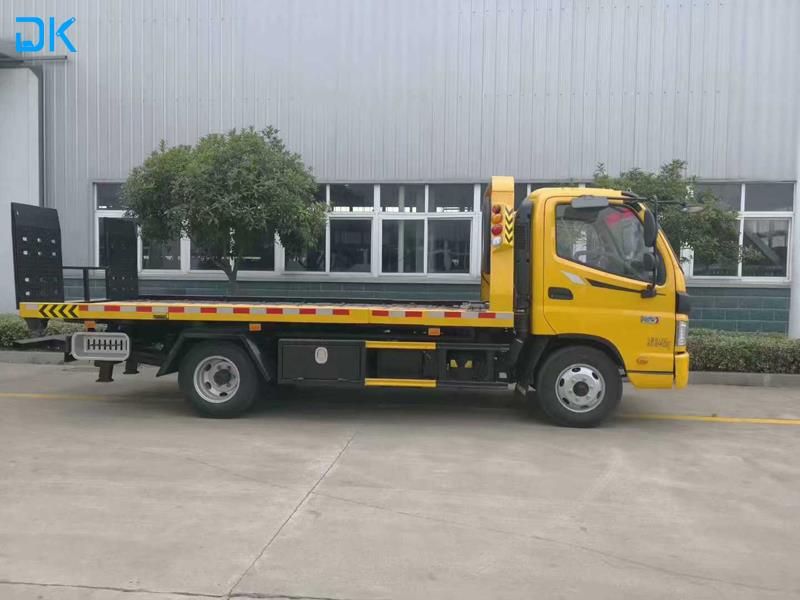 product-1-1 Flatbed tow truck1