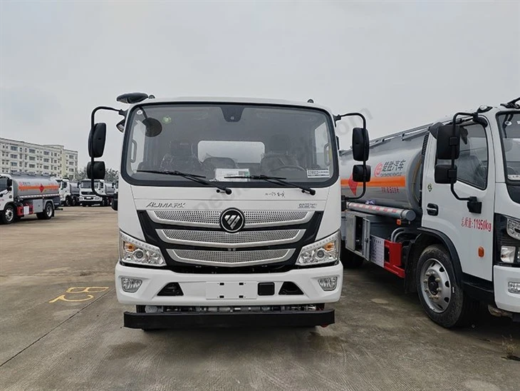 10 Cubic Oil Tank Truck Fuelling Vehicle